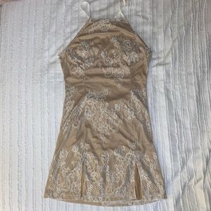 Lace Body-con Dress